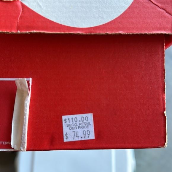 Nike Women’s Air Max 90 Essential - Picture 9 of 9